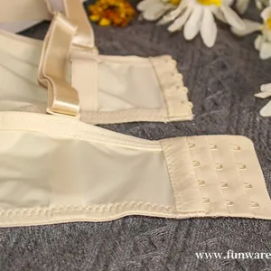 Hot Selling Women's Lingerie Set 2 Piece Wireless Bra and Panty Underwear Sets thumbnail-4