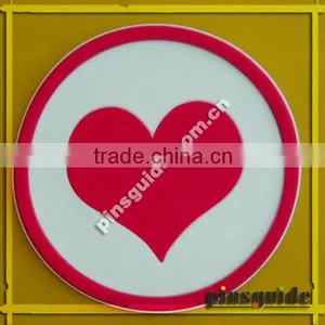 China Manufacturer Wedding Souvenirs ATBC-PVC Heatproof Coaster Printed Heart Shape thumbnail-1