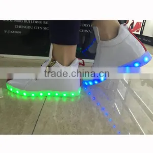 Women PU Led Light Running Shoes Light and Soft for Wholesale thumbnail-4