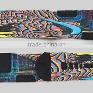 Wholesale Fashion Custom Digital Print Socks thumbnail-2