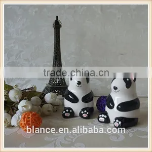 Ceramic Cute Panda Salt Shaker Animal Design Spice Tins thumbnail-1