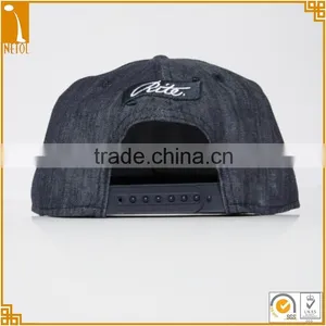 6 Panel Sports Style Leather Custom Snapback Baseball Caps thumbnail-3