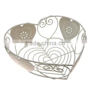 Wire Heart Fruit Basket thumbnail-1
