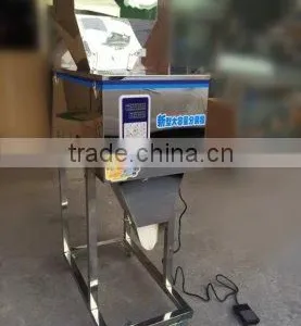 Chemical Used 20-1200g Weighing and Filling Machine for Small Washing Powder thumbnail-2
