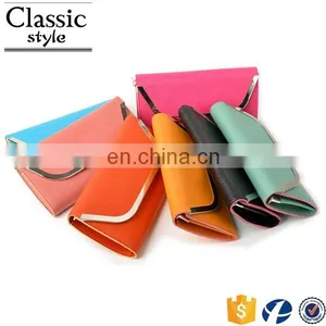 CR Fully Stocked Cheap Fancy a Casual Shoulder pu Surface Inlaid Iron Border With Long Belt Black Envelope Purse Silicon Bag thumbnail-2