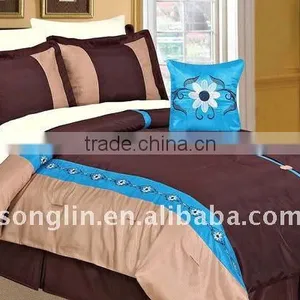 7Pcs Embroideried Comforter Set thumbnail-1