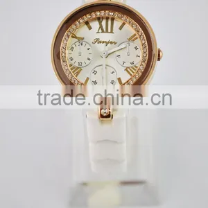 Clear Luxury Ceramic Lady Watch Fashion Stainless Steel Round Case Ceramic Strap Lady Quartz Watch thumbnail-1