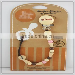 High Quanlity Baby Pacifier Holder Wooden Baby Pacifier Clip thumbnail-2