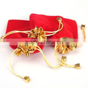 7*9cm In Stock Red Velvet Gift Pouch With Drawstring thumbnail-3