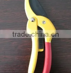 Garden Hand Pruner thumbnail-1