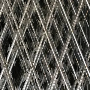 High Security Hot Dipped Galvanized Concertina Razor Barbed Wire thumbnail-1
