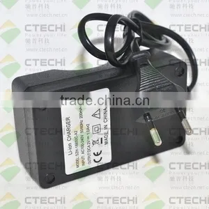 Travel 18650 Battery Charger thumbnail-4