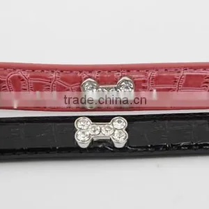 PU Material Dog Collar With Bone Shape Diamond thumbnail-2