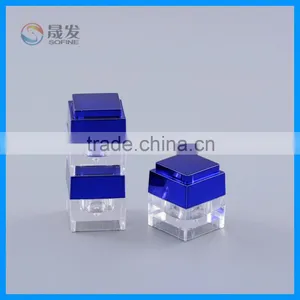 Empty Small Loose Compact Powder Case thumbnail-3