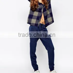OEM New Ladies Super Soft Skinny Denim Hot Pants thumbnail-4