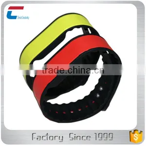 2017 New Uhf Wristbands EPC Writable Uhf Long Range Wristband thumbnail-1