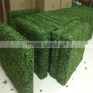 Artificial Plastic Boxwood Hedge Fence Hydraulic Hedge Trimmer thumbnail-1