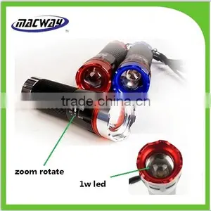 Battery Opertated Zoom Torch Led Flashlight thumbnail-1