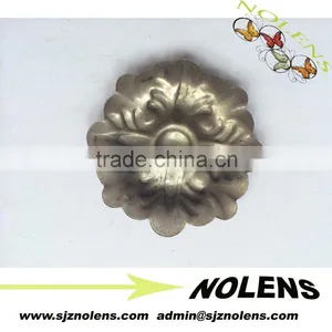 China Supplier Stamped Wrought Iron Leaves Gate Parts/stamped Leaves/Stamped Flowers,Wrought Iron Stamped Flowers Components thumbnail-1