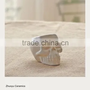 White Ceramic Skull Plant Pot thumbnail-1