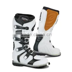 Four Buckles Motorcycle Stylish Black Boots thumbnail-4