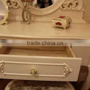 Spain Style Vintage Carved Sliding Wardrobe Door for Bedroom thumbnail-3