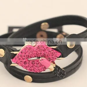 Exaggerated Fashion Red Mouth Lip Leather Gift Personality Charm Bracelet fo Lady thumbnail-2
