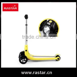 Rastar Kid Toy China Stunt Toy Flash Light Scooter 3 Wheels thumbnail-2