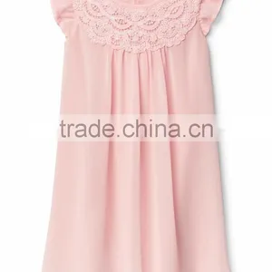 2017 OEM Services Fashion Custom Clothing Child Smocked Dress Lace Neckline Flutter Dress thumbnail-2