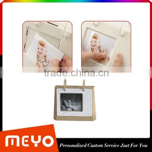 Desktop Photo Frame and Money Box and 2016 Calendar thumbnail-4