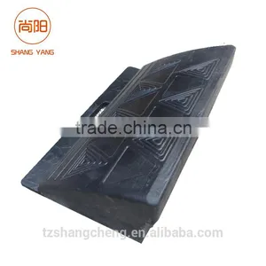 Garage Car Ramp Rubber Road Ramp thumbnail-1