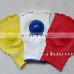 Top Quality Knitted Seamless Soccer Fans Clapper Glove Factory thumbnail-2