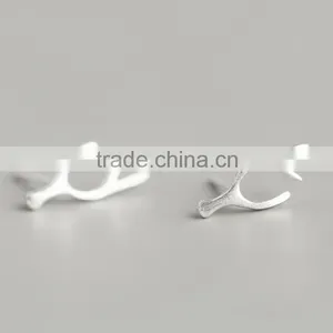 Fashion Popular Deer Design Daily Wear 925 Silver Sud Earrings thumbnail-3