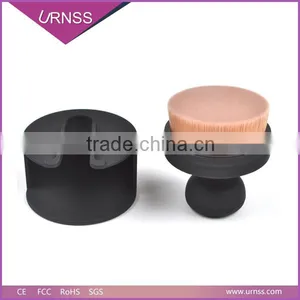 Cool Makeup Brushes 3D Seal Shape Foundation Makeup Brush thumbnail-6