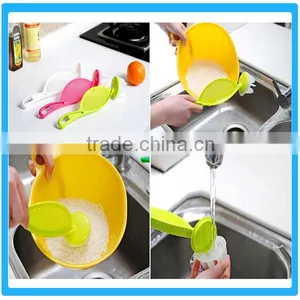 New in Plastic Kitchenwares Promotional Rice Spoon Cheap Rice Draining Spoon thumbnail-1