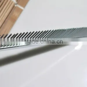 Pet Products Wholesale Pet Steel Comb for Dog Cleaning thumbnail-4