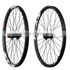 2015 All Mountain 650B Wheels 27.5er Carbon Tubeless Ready Hookless Wheels thumbnail-1