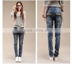 Women Jeans thumbnail-4