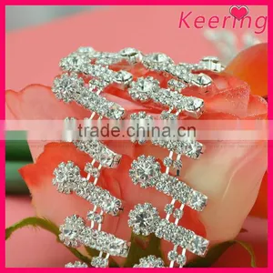 Wholesale Latest Design Hairpin Shape Joint Dress Decoration Roll Rhinestone Cup Chain WRC-228 thumbnail-1