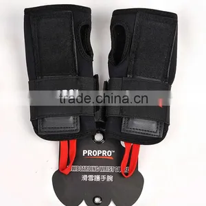 Roller Derby Skate Skateboard Inline Sports Wrist Protector thumbnail-3