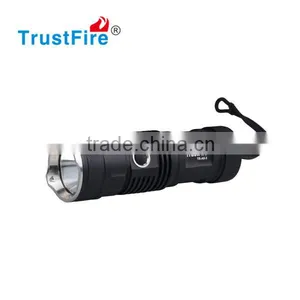 Factory Wholsale A9-2 Trustfire XML-2 Led 900lumens Stream Light Led Flashlight thumbnail-2