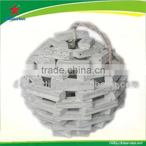 Wooden Ball Decoration for Christmas thumbnail-1