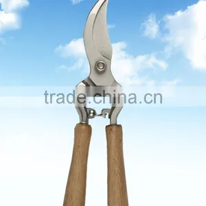Professional Bypass Pruner / Garden Tool /garden Shear With Wooden Handle thumbnail-1