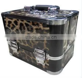 Wholesale Women Aluminum Cosmetic Case thumbnail-1