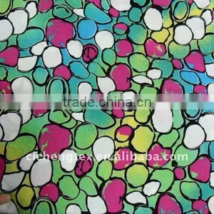 Fashionable Design Pattern for Ladies Wear Reactive Print on Rayon Print Fabric thumbnail-1