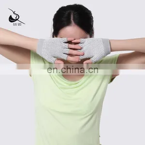 116075020 Yoga Glove thumbnail-3