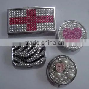 2015 New Hot Selling Bling Square Metal Travel Pill Box thumbnail-1