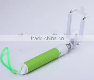 Extendable Mini Selfie Handheld Bluetooth Stick Monopod With Adjustable Phone Holder and Bluetooth Wireless Remote Shutter thumbnail-2
