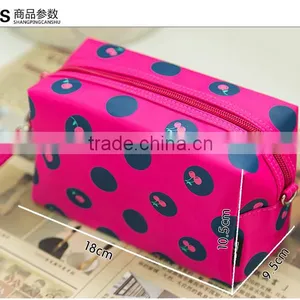 Cute Travel Cosmetic Bags thumbnail-2