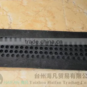 1000*350*40mm Heavy Strength Reflective Rubber Speed Hump for Crossing/High Quality Rubber Speed Hump Used in Intersection thumbnail-4
